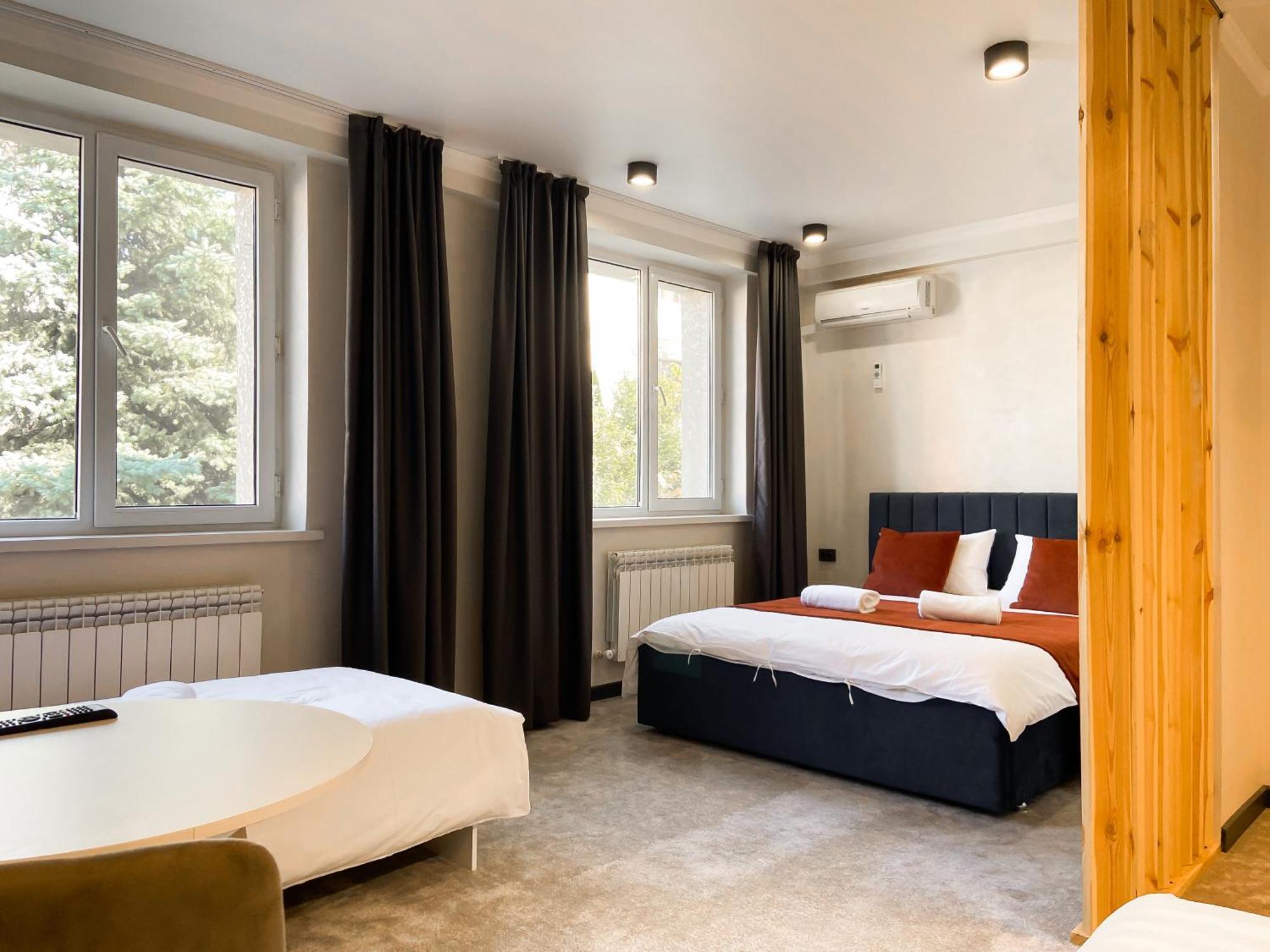 Apart Hotel Beles Алма Ата Екстериор снимка