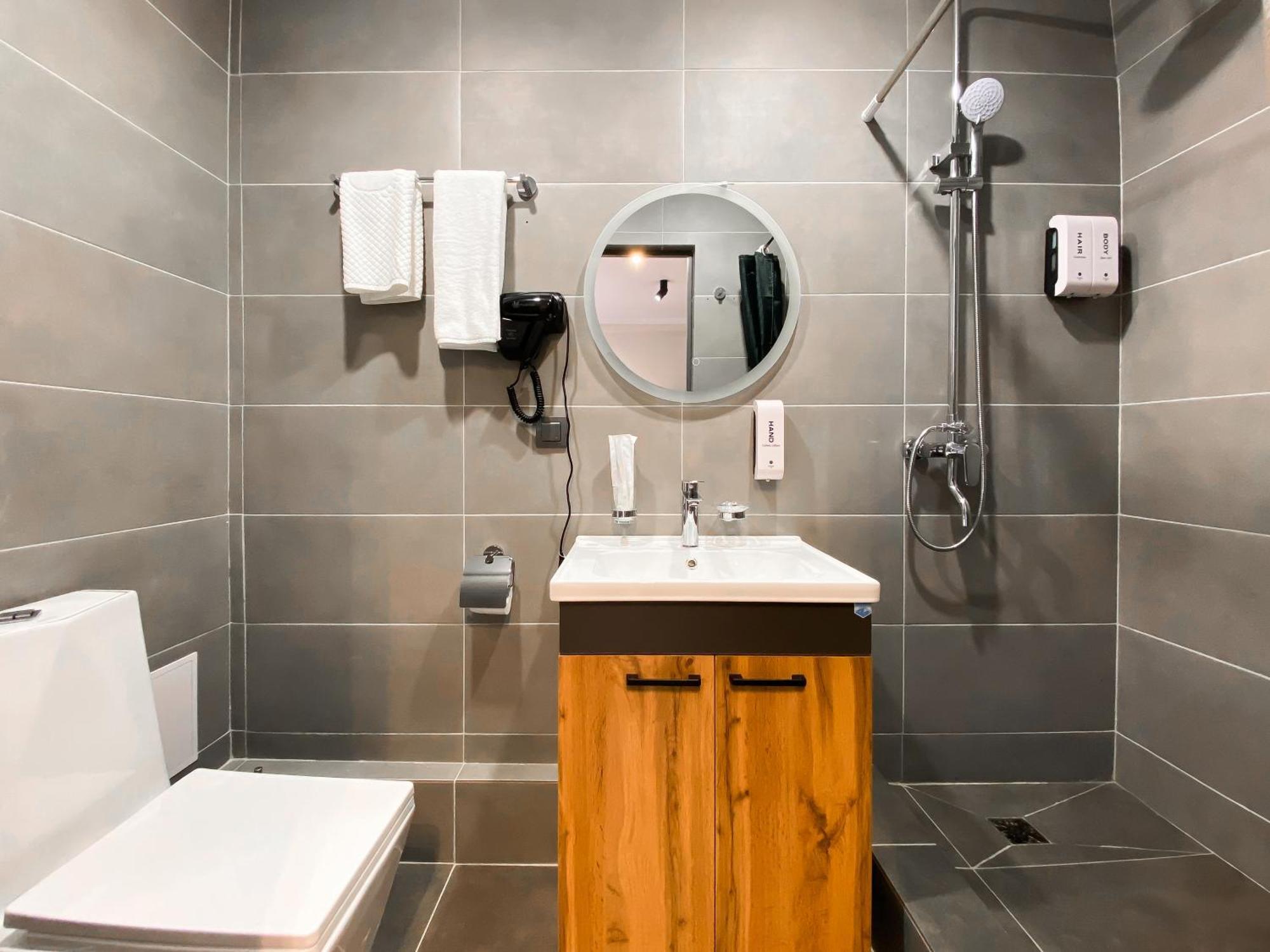 Apart Hotel Beles Алма Ата Екстериор снимка