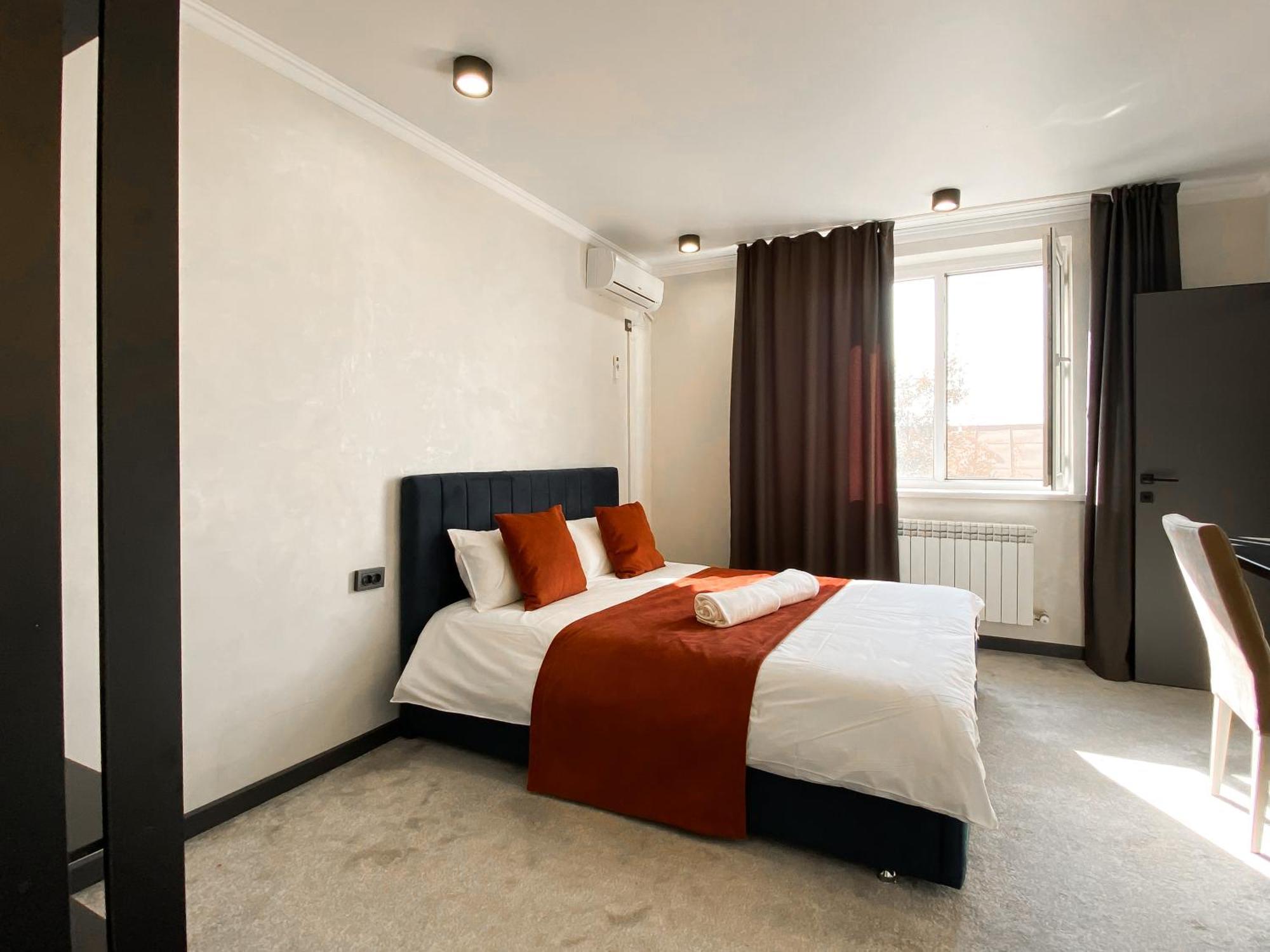 Apart Hotel Beles Алма Ата Екстериор снимка