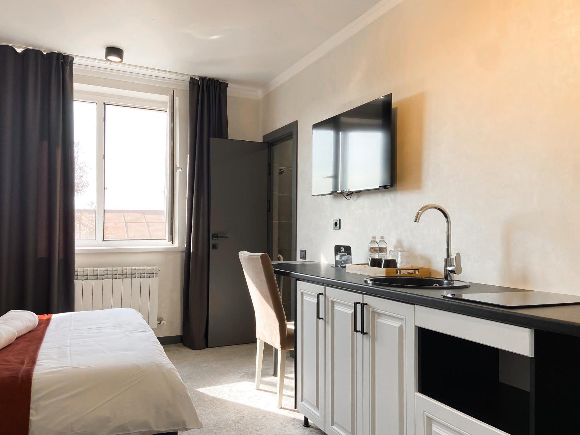 Apart Hotel Beles Алма Ата Екстериор снимка