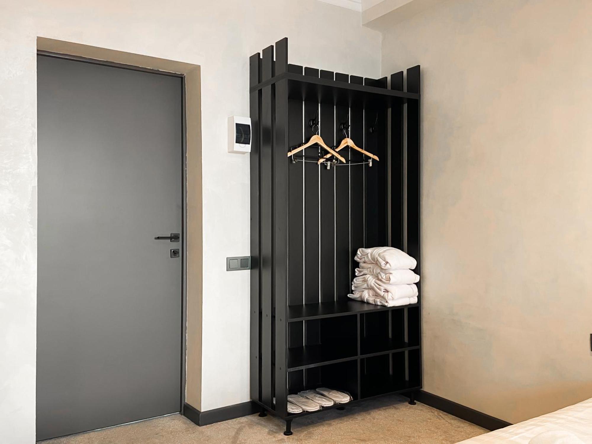 Apart Hotel Beles Алма Ата Екстериор снимка